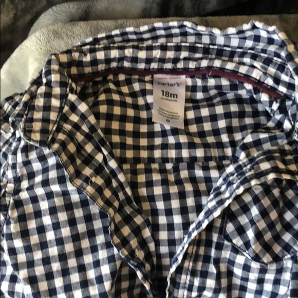 Carters 18mo button up onesie - Picture 2 of 4